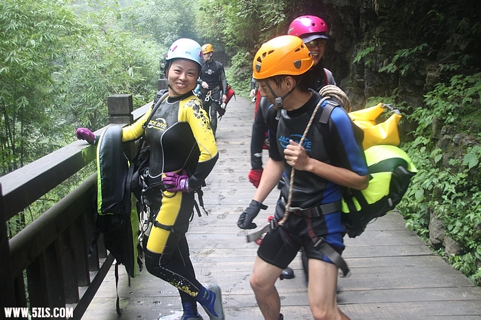 Ƭ 094.jpg