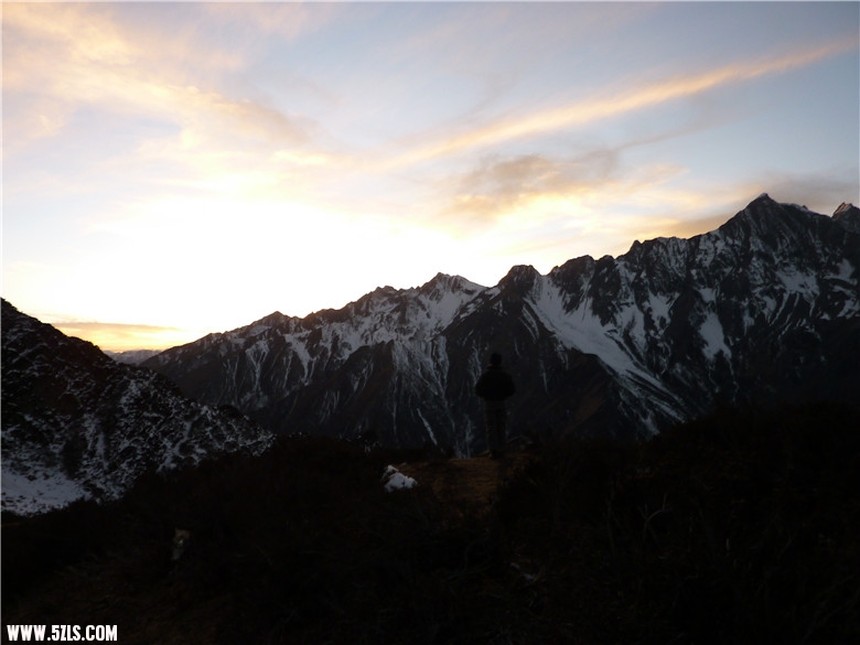 雪山夕照