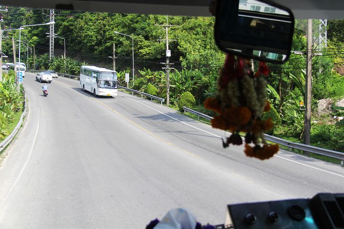 在去普吉的路