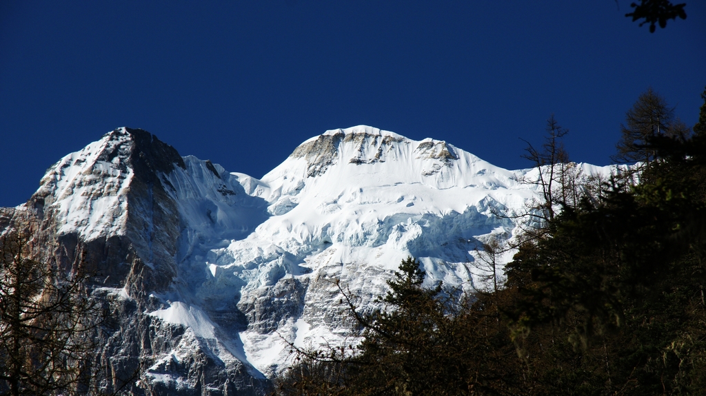 DSC09396 (2).JPG
