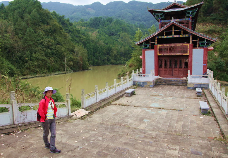 zy000.jpg