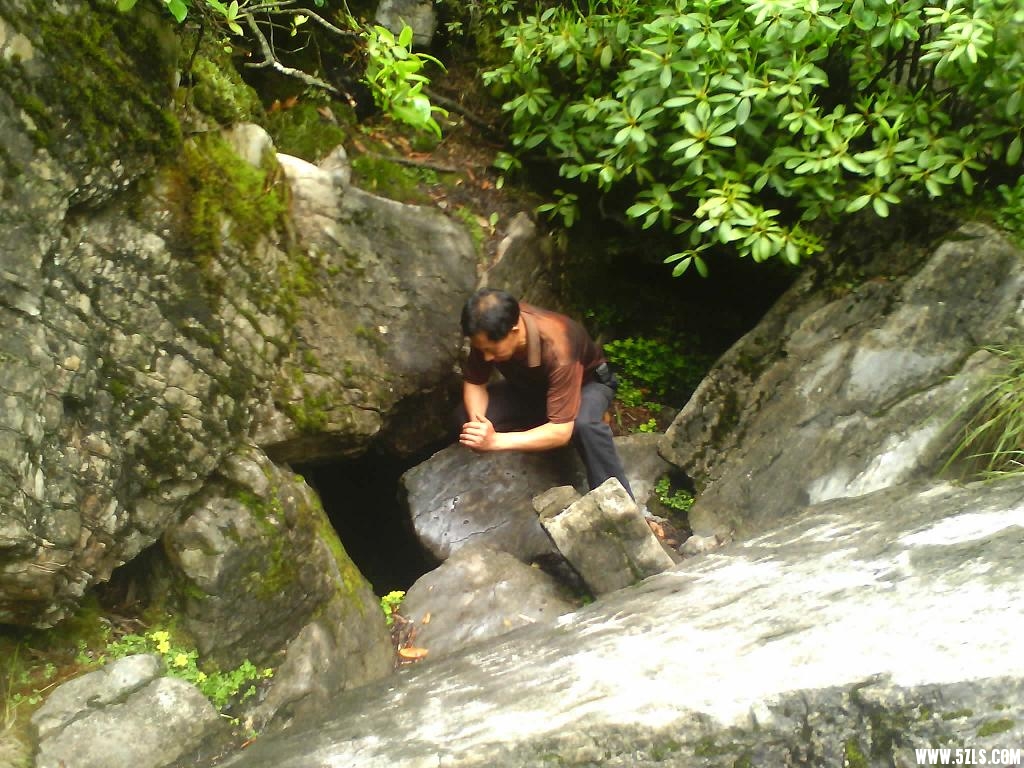2013731452356690.jpg