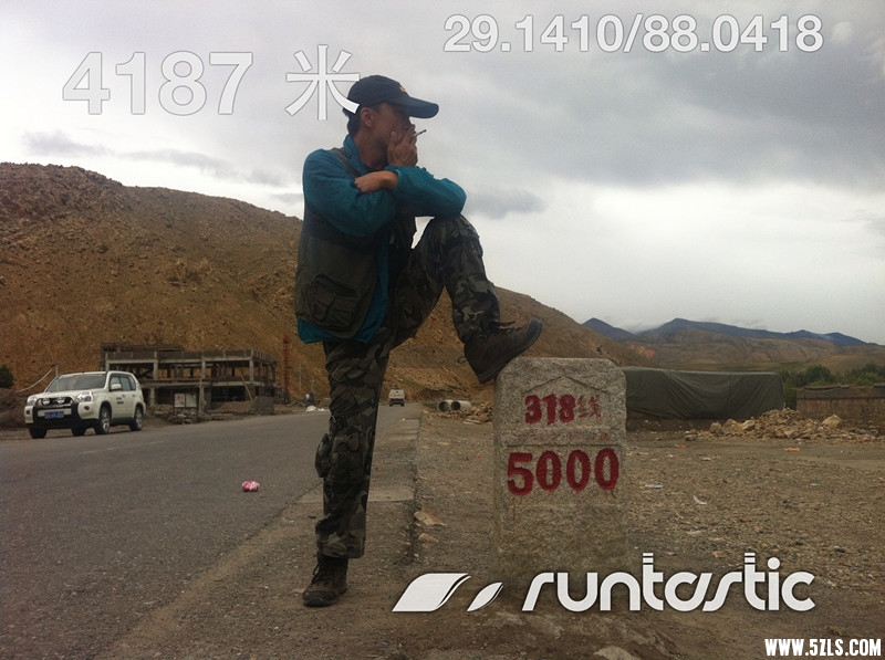 318国道上的5000公里处.jpg